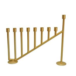 Nouveau support Menorah en métal avec design élégant Vente en gros à la main Menorah juive Bougeoirs Religions Candélabres - Product Image 1