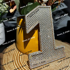 Pendentif numéro un serti de diamants de qualité supérieure VVS avec chaîne cubaine, style pavé, bijoux de luxe tendance - Product Image 1