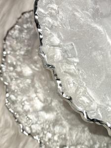 Support à gâteau en résine transparente de haute qualité avec affichage artistique floral pour gâteaux et friandises sucrées disponibles au meilleur prix - Product Image 2