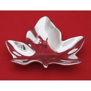 Leaf Design Metal Serving <b>Bowl</b> Decorated Aluminium <b>Silver</b> <b>Bowl</b> for Kitchen and Restaurant Dining Table Decoration - Product Image 1