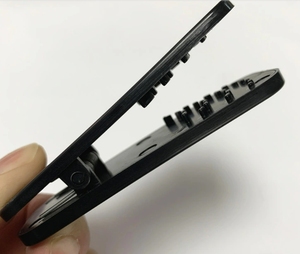 Mini RFID Clip Tag Nuevo estilo UHF pasivo para gestión de ropa 860-960MHz Frecuencia - Product Image 6