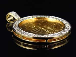 Joyería colgante de lujo con tachuelas de diamantes Moissanite de plata 925 personalizada para celebraciones especiales - Product Image 4