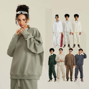 Conjunto Deportivo Informal para Mujer, con Pantalones Cortos por Encima de la Rodilla y Sudadera de Cuello Redondo, 100% Algodón - Product Image 1