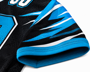 Maillot de football américain Sinewy Sports, col en V, maille sublimée, 100% polyester, évacuation de l'humidité, unisexe, adulte, manches courtes - Product Image 3