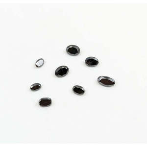 Pierre de diamant noir naturel taillée en forme ovale 3 x 5 mm, 100% naturelle - Product Image 3