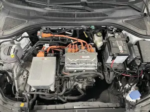 V O K S VV A G E N  e-Larvida III 2019, Sedán con Tracción en las Cuatro Ruedas, Litio R18, Cuero - Product Image 6