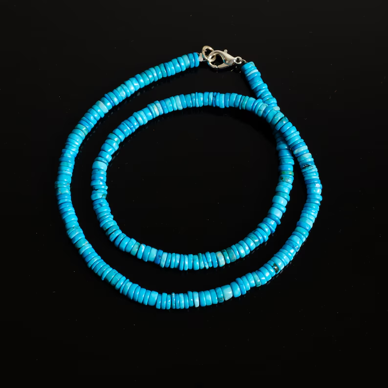 สีเขียวน้ำทะเล