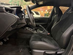 GR PREMIUM AWD 2024 Usado en Excelentes Condiciones - Product Image 4