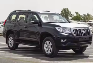 รถยนต์มือสองปี 2024 รถเก๋ง เบาะหนังสีเข้ม เกียร์อัตโนมัติ คุณภาพสูง 6 สปีด พวงมาลัยขวา/ซ้าย เครื่องยนต์ 8 สูบ 400 แรงม้า หลังคาซันรูฟ - Product Image 3