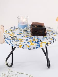 Support à gâteau en bois et résine unique pour présentations de gâteaux personnalisées Décoration intérieure Support à gâteau en résine en bois multi-usages en vente - Product Image 5