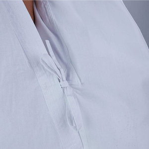 Kimono de karaté nouveau style, le plus vendu, avec logo frontal, 100 % coton, respirant, léger, personnalisable, vêtements d'arts martiaux fabriqués au Pakistan - Product Image 6