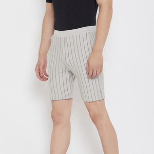 Short décontracté à rayures latérales de couleur unie pour hommes de qualité supérieure avec poches respirant séchage rapide teint uni meilleur prix en gros - Product Image 3