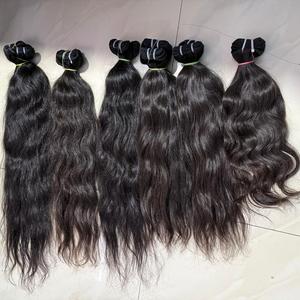 100% paquets ondulés alignés sur les cuticules non transformées Extensions de cheveux humains de temple indien vierge de couleur naturelle brute - Product Image 1