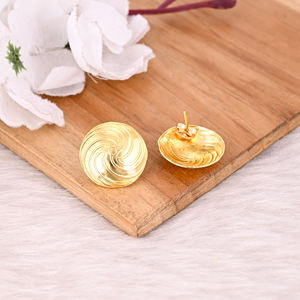 คุณภาพสูงทองเหลืองชุบทองต่างหูสตั๊ดธรรมดาเครื่องประดับมินิมอลสำหรับผู้หญิงของขวัญงานปาร์ตี้ผู้ผลิตขายส่ง - Product Image 4