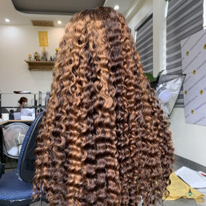 Rizado euroasiático con cabello humano virgen 100% sin procesar de color personalizado - Product Image 1