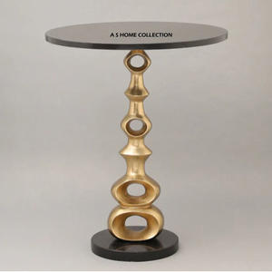 Mesa Auxiliar de Diseño Metálico para Decoración del Hogar, Color Dorado, Hecha a Mano, Diseño Redondo, Tapa de Mármol Blanco, Suministros de Fábrica - Product Image 4