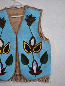 Colores brillantes Trabajo hecho a mano con hermoso bordado Western Cowboy American Men Chalecos de cuero negro genuino Chaleco para hombres - Product Image 3