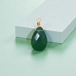 Pendentif en onyx vert naturel en forme de larme, pierre précieuse facettée, fil d'or enveloppé, charme pour la fabrication de bijoux, composant de collier DIY, vente en gros - Product Image 1