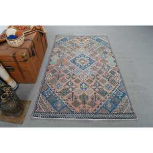 Alfombra Turca Vintage, Alfombra de 3.8x6.3 pies, Alfombra a Rayas Azul y Rosa - Product Image 1