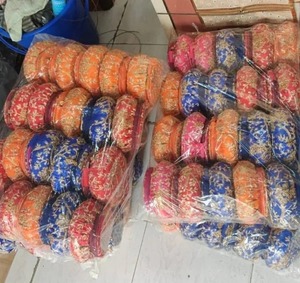 Brazaletes con forma de Matki para mujer al por mayor, joyero organizador para Navidad Mehendi, regalos de devolución Pooja, Día de San Valentín - Product Image 4