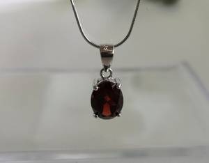 Colgante de granate natural de Mozambique hecho a mano, collar de plata de ley 925, regalo de joyería de piedra natal de enero para mujer - Product Image 1