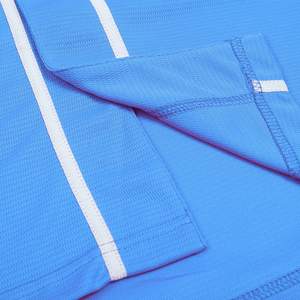 Jersey de Softball para jóvenes, tela de malla abotonada personalizada, camisa de béisbol de secado rápido, bordado, diseño sublimado, aparejos, sarga, aspecto de EE. UU. - Product Image 3