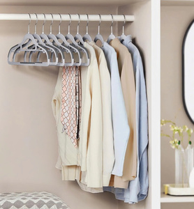 ไม้แขวนเสื้อพลาสติกแบบหนา 50 ชิ้น ขนาดกว้าง 16.5 นิ้ว ประหยัดพื้นที่ กันลื่น หมุนได้ 360 องศา ตะขอสีเงิน - Product Image 6