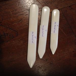 NOOR BABA กระดาษพับคุณภาพสูง ผลิตจากกระดูกสัตว์ขัดเงา เป็นมิตรต่อสิ่งแวดล้อม (กระดูกอูฐและกระดูกควาย) ขนาด 6 นิ้ว ผลิตในอินเดีย สำหรับงานเย็บเล่มหนังสือและงานฝีมือ - Product Image 2