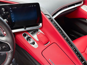 รถคอร์เวทท์ สติงเรย์ 2LT คูเป้ ปี 2025 มือสอง เครื่องยนต์ 6.2L V8 เกียร์อัตโนมัติ 8 สปีด ขับเคลื่อนล้อหลัง รถสปอร์ตหรู ใช้เชื้อเพลิงเบนซิน พวงมาลัยซ้าย - Product Image 4