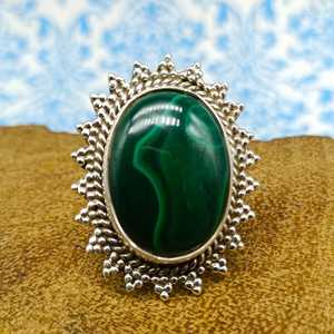 Bague en argent sterling 925 faite à la main Malachite Gemme Unique Style Boho Mariage Diamant Perle Réglage Artisan Fine Jewelry - Product Image 1
