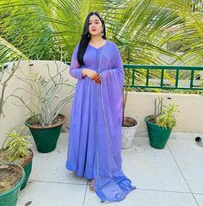 ชุดเดรสยาวแบบอินเดีย Anarkali สีม่วงลาเวนเดอร์ ดีไซน์เนอร์ GEORGETTE ผ้าเรียบ พร้อมผ้าคลุมไหล่ DUPATTA  ปักลายสีสันสดใส ทรงบานเต็มตัว เหมาะสำหรับงานปาร์ตี้ - Product Image 6