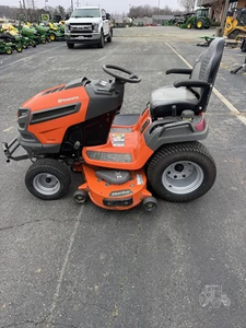 ราคาขายส่งเครื่องตัดหญ้าแบบ Zero Turn ยี่ห้อ Husqvarna รุ่น TS248XD ขนาด 54 นิ้ว 24 แรงม้า เครื่องยนต์ Kohler คุณภาพพรีเมียม มีสินค้าในสต็อก - Product Image 3