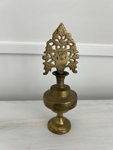 Grand Surmedani en Laiton Convient aux Familles pour Stocker le Kajal et la Surma à Base de Plantes Préparés à l'Aide d'Ingrédients Traditionnels - Product Image 6