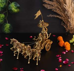 Laiton Krishna Arjuna Rath avec 4 chevaux Showpiece Home and Temple Decor India, Chariot Showpiece Krishna comme Sarthi on Arjuna Rath - Product Image 1