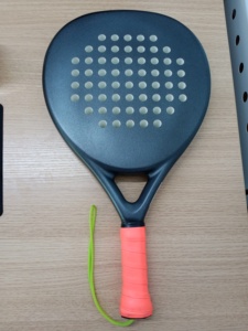 Raquette de tennis personnalisée OEM Offre Spéciale en fibre de carbone en métal Raquette de tennis OEM 3K/12K/18K Utilisation du jeu Raquettes de paddle Padel - Product Image 5