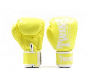 Guantes de Boxeo TWINS Pastel de Primera Calidad, Guantes de Boxeo de Entrenamiento con Logotipo Personalizado, Nuevo Diseño, Guantes de Boxeo Twins para Sparring y Combate - Product Image 2