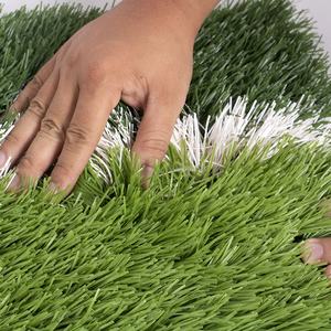 <span class=keywords><strong>Gazon</strong></span> artificiel 3 couleurs pour le sport <span class=keywords><strong>Tapis</strong></span> de football classique avec panneaux en plastique pour terrain de football - Product Image 4