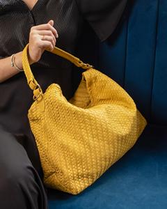 Bolsos de mano tejidos hechos a mano de cuero genuino de Color personalizado de calidad superior Cierre de cremallera Resistente al agua 100% Alta calidad para mujeres - Product Image 3
