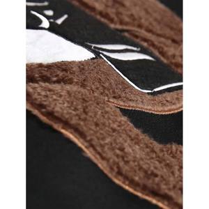 เสื้อสเวตเตอร์ระบายอากาศแขนยาวลายหมีเสื้อสวมหัวโอเวอร์ไซส์เปิดไหล่ตก - Product Image 6