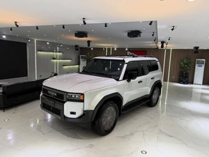 โตโยต้า แลนด์ครุยเซอร์ ปราโด 250 ซีรีส์ ใหม่เอี่ยม, รถ SUV ขับเคลื่อน 4 ล้อ พรีเมียม, เครื่องยนต์ดีเซลเทอร์โบ 2.8 ลิตร 201 แรงม้า หรือตัวเลือกเครื่องยนต์เบนซิน 2.4 ลิตร - Product Image 2