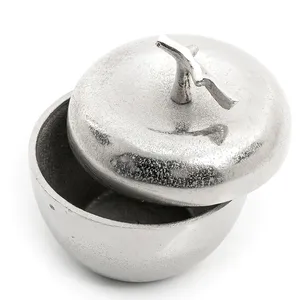 Conteneur de collations fait à la main avec des pommes, boîte de rangement pour bonbons et desserts au chocolat, vaisselle unique et élégante, idéale pour les cadeaux - Product Image 1