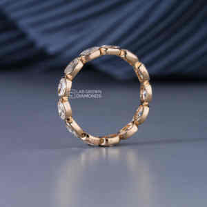 Anillo de Diamante Cultivado en Laboratorio con Corte Ovalado en Oro Amarillo de 14 Quilates para Mujer, Joyería de Lujo con 13 Piedras de Calidad VS EF, Regalo de Aniversario o Boda, 1.71g - Product Image 6