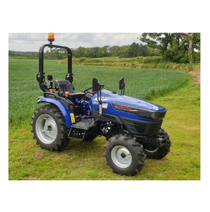 Le tracteur utilitaire Compact Farmtrac FT26M possède une agilité 4x4, un moteur diesel de 24 ch et un élévateur à trois points arrière de 750 kg. - Product Image 4