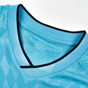 Fabrication en usine, couleur personnalisée, haute qualité, respirant, séchage rapide, 100% polyester, col en V, 220g, uniforme de football à manches courtes, personnalisé - Product Image 3