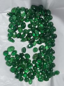 Cabujón de forma de mezcla de granate tsavorita de calidad comercial natural para la fabricación de joyas, cabujones de piedras preciosas de granate verde - Product Image 5