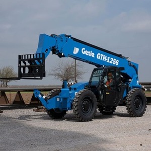 Téléhandler Genie GTH-1256 d'occasion de qualité supérieure avec capacité de charge de 1200 kg et moteur à gaz GNC pour les travaux de manutention lourde à vendre - Product Image 1