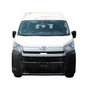 Toyota Hiace Van Usada en Buen Estado, Techo Alto, Motor Diésel V6 de 3.5L, Volante a la Izquierda, Euro 6, Manual, Minibús de 11-20 Plazas - Product Image 1