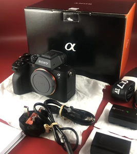 Appareil photo Sony Alpha 7 IV 33MP plein format sans miroir à objectif interchangeable 7k-4K 60p 10 bits 100% authentique neuf d'origine - Product Image 1