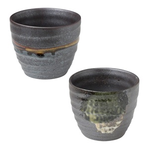 Tazas de té de cerámica esmaltada pintadas a mano en conjunto (2 piezas) en color marrón oscuro metálico - Product Image 2