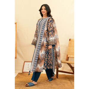 Traje de 3 Piezas para Mujer con Estampado y Cuello Bordado SD-52200 - Product Image 4